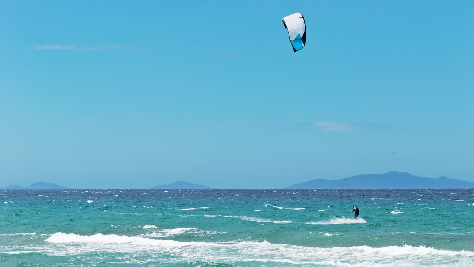 Discovering Kiteboarding Paradise in Los Roques