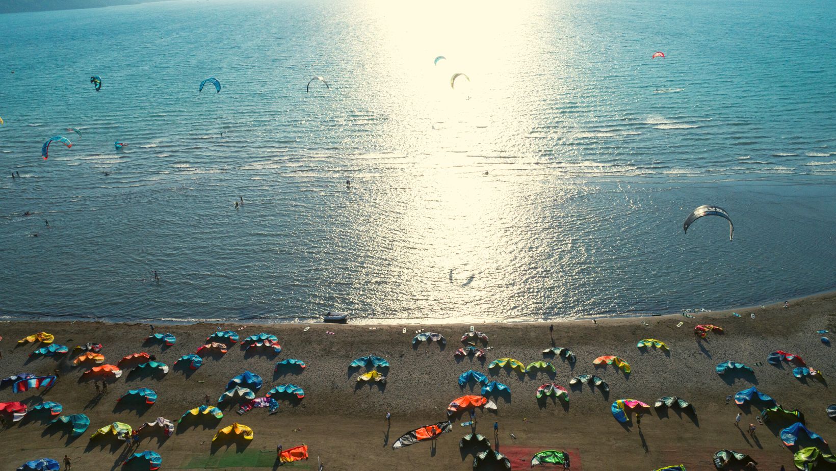 Kitesurfing in Gokova, Akyaka
