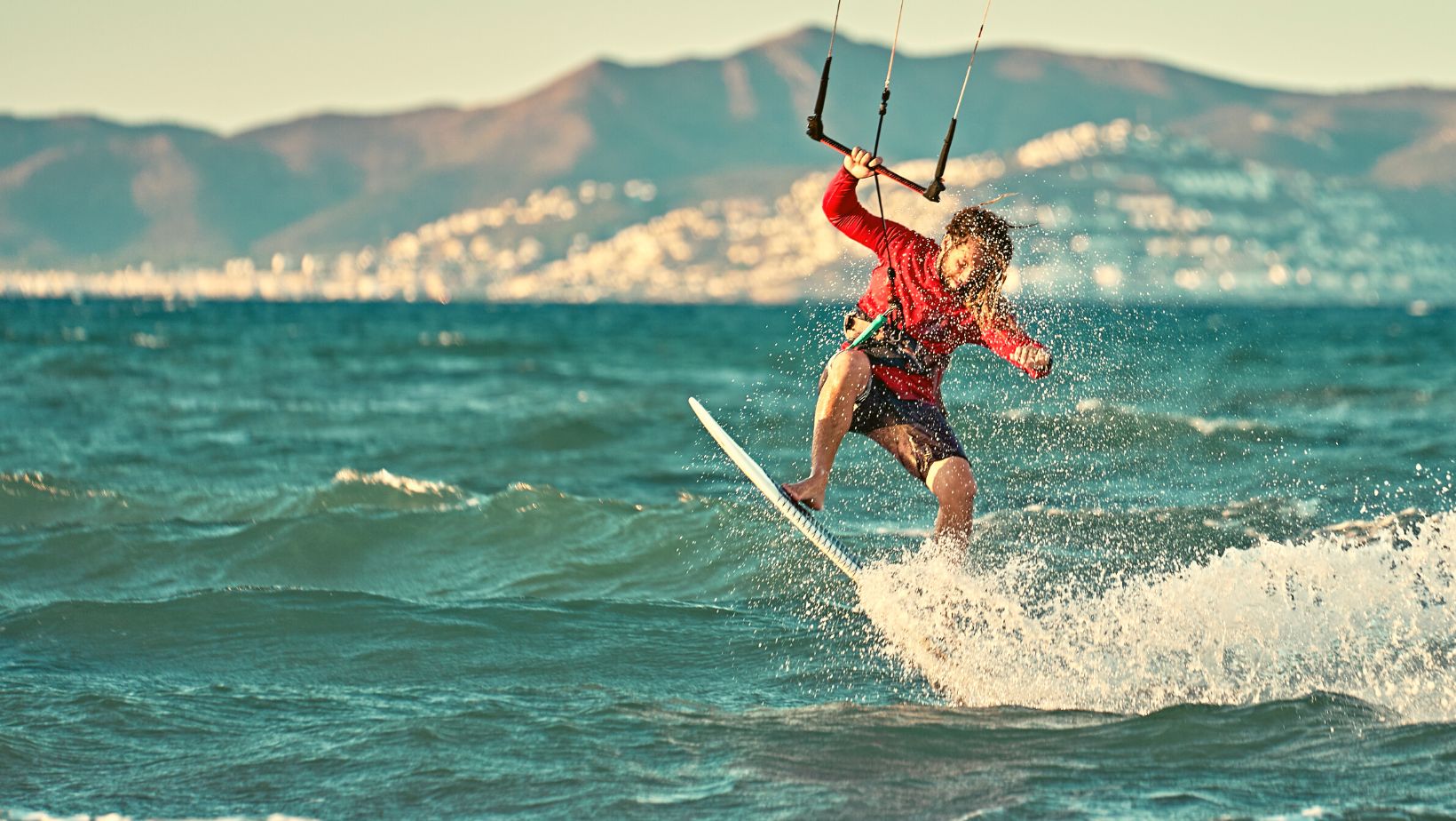 Kitesurfing in Portugal – Best Spots and Season