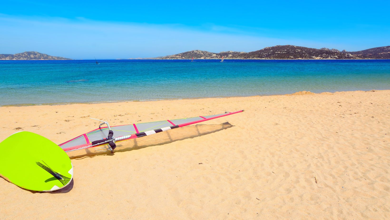 Windsurf board and sail