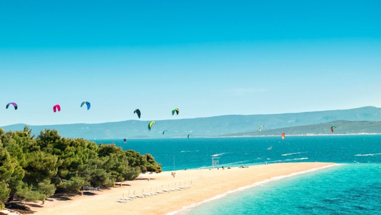 Kitesurfing in Croatia- Best Spots&Travel Guide